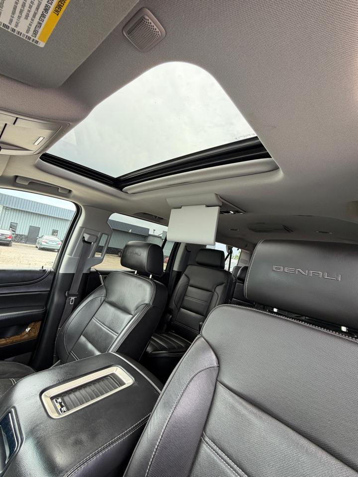 GMC Yukon XL 4WD 4dr Denali 2016