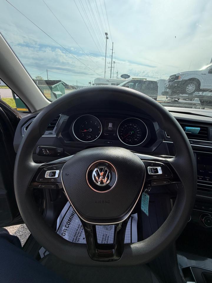 Volkswagen Tiguan 2.0T S FWD 2019