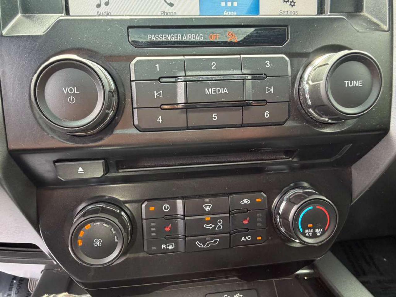 Ford F-150 4WD SuperCrew 150" FX4 2016