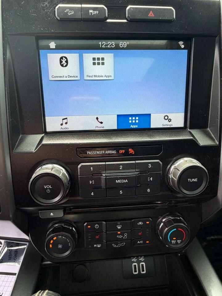 Ford F-150 4WD SuperCrew 150" FX4 2016