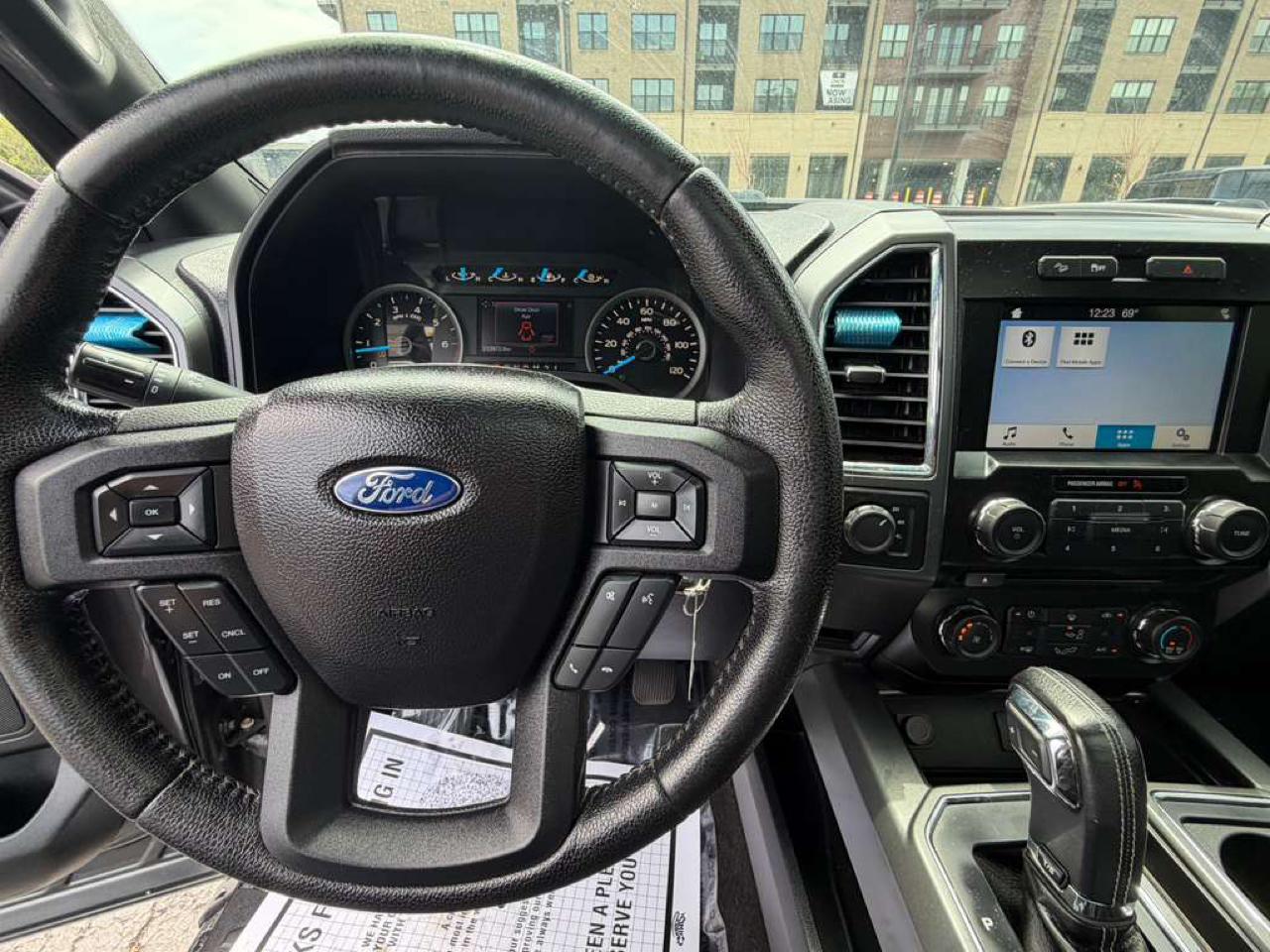 Ford F-150 4WD SuperCrew 150" FX4 2016
