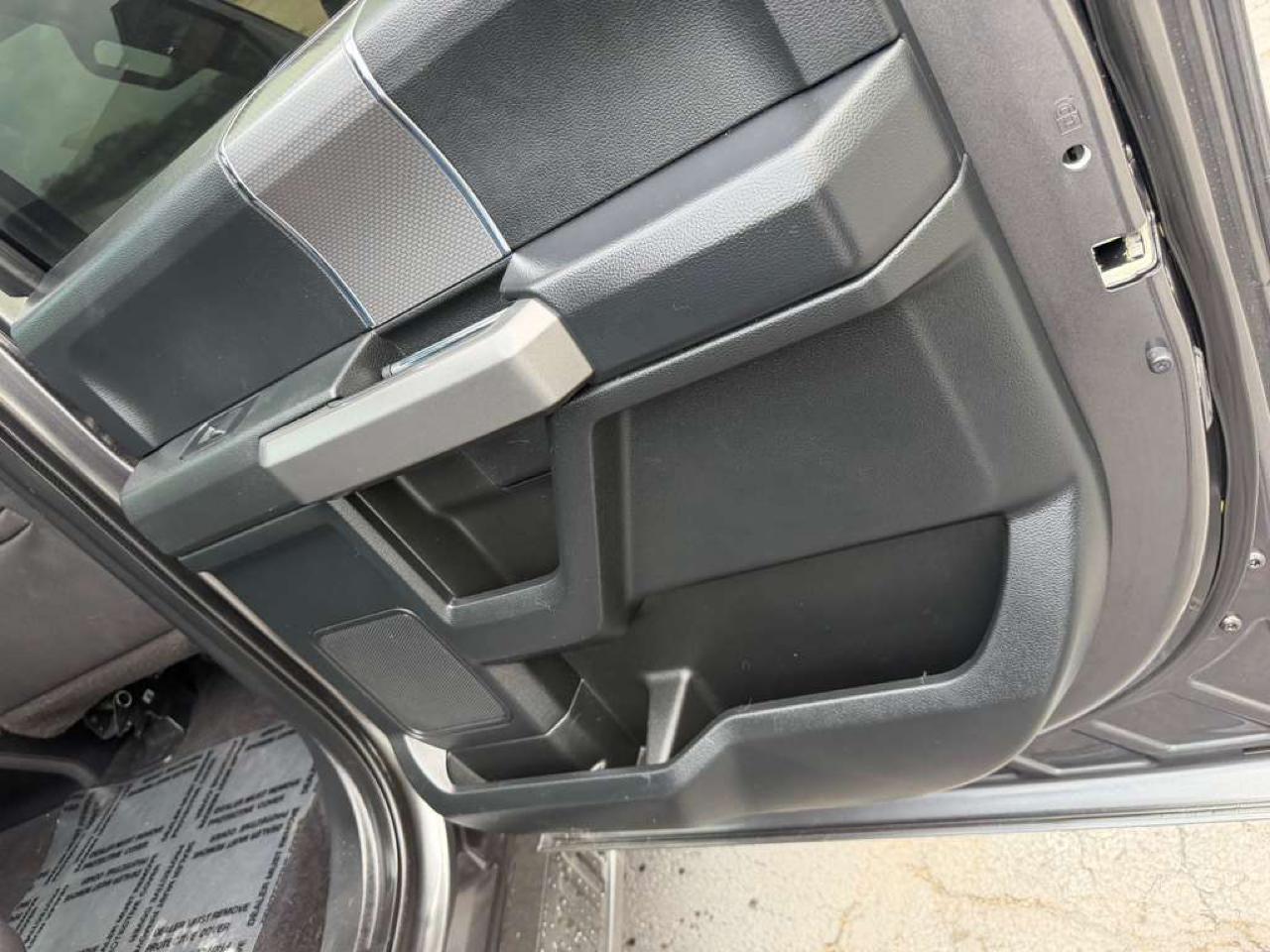Ford F-150 4WD SuperCrew 150" FX4 2016