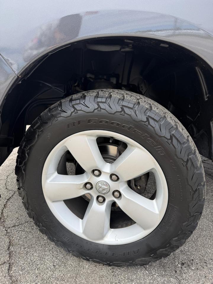 RAM 1500 4WD Crew Cab 140.5" Express 2014