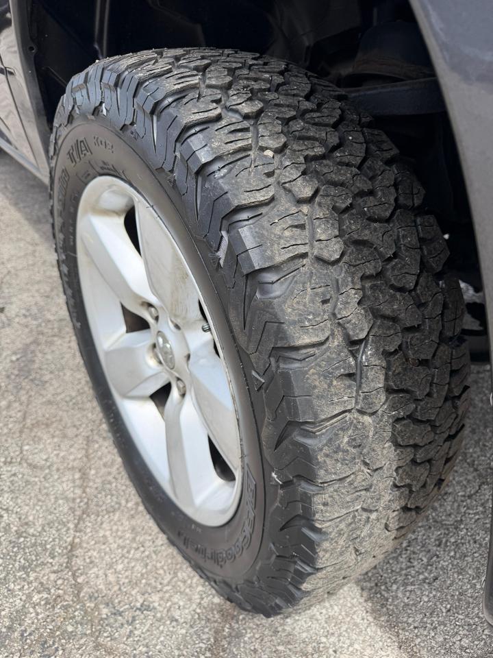 RAM 1500 4WD Crew Cab 140.5" Express 2014
