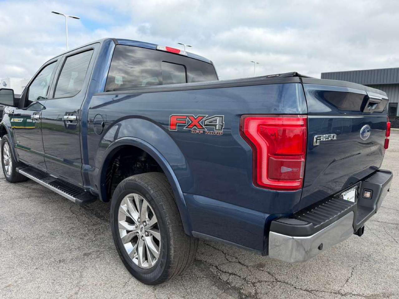 Ford F-150 Lariat 4WD SuperCrew 5.5' Box 2017