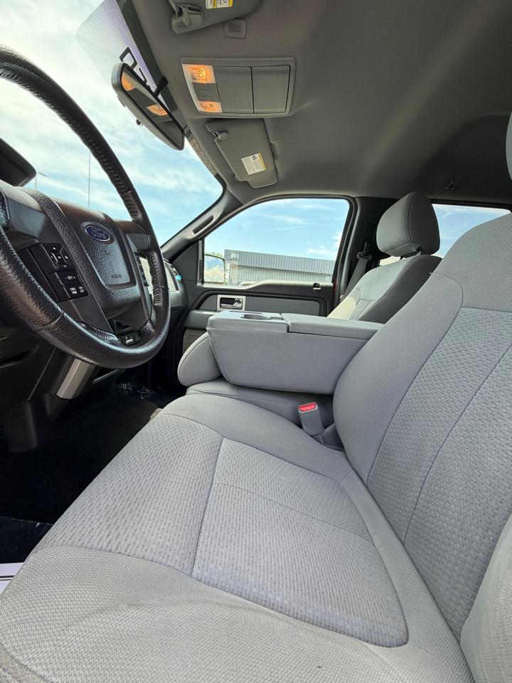 Ford F-150 4WD SuperCrew 139" XLT 2011
