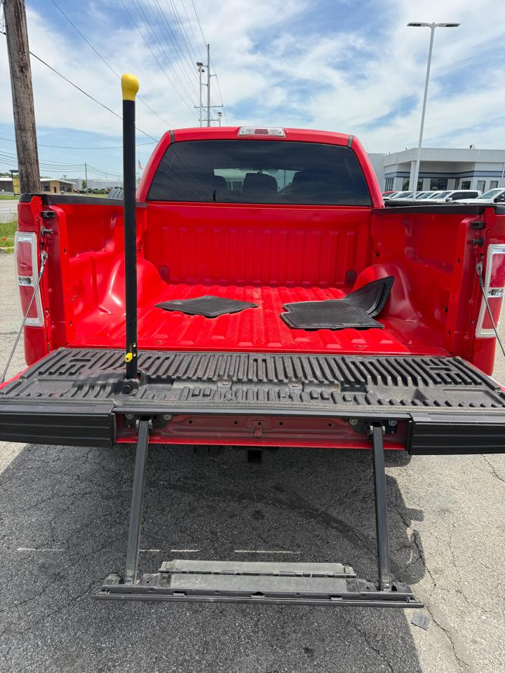 Ford F-150 4WD SuperCrew 139" XLT 2011