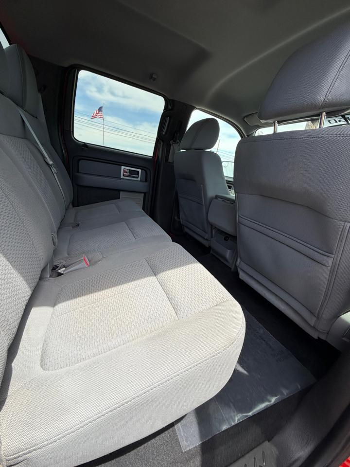 Ford F-150 4WD SuperCrew 139" XLT 2011