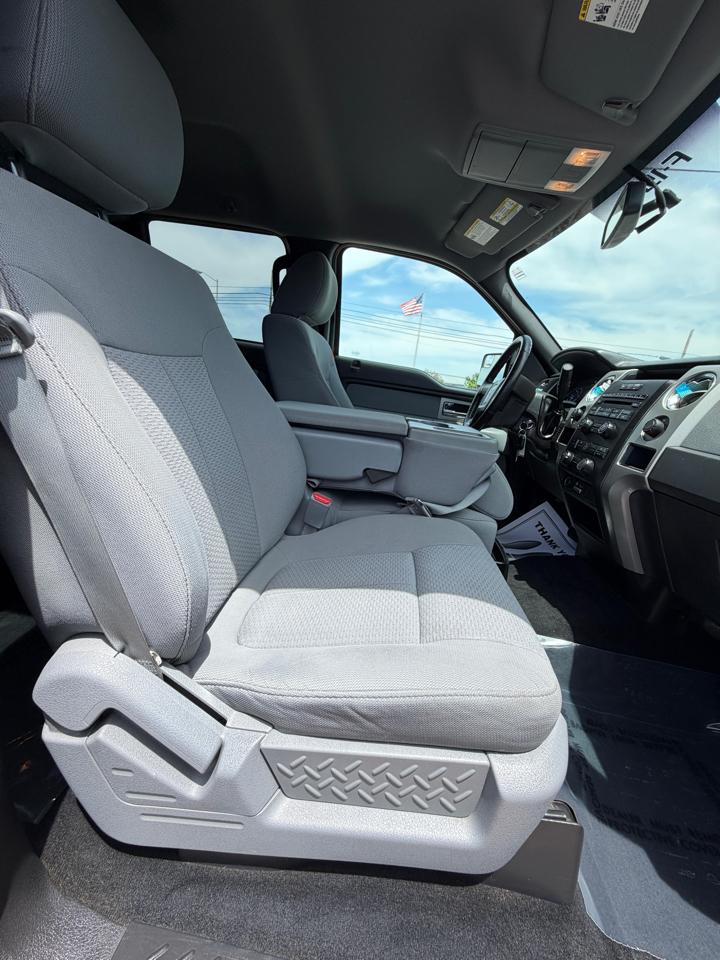 Ford F-150 4WD SuperCrew 139" XLT 2011