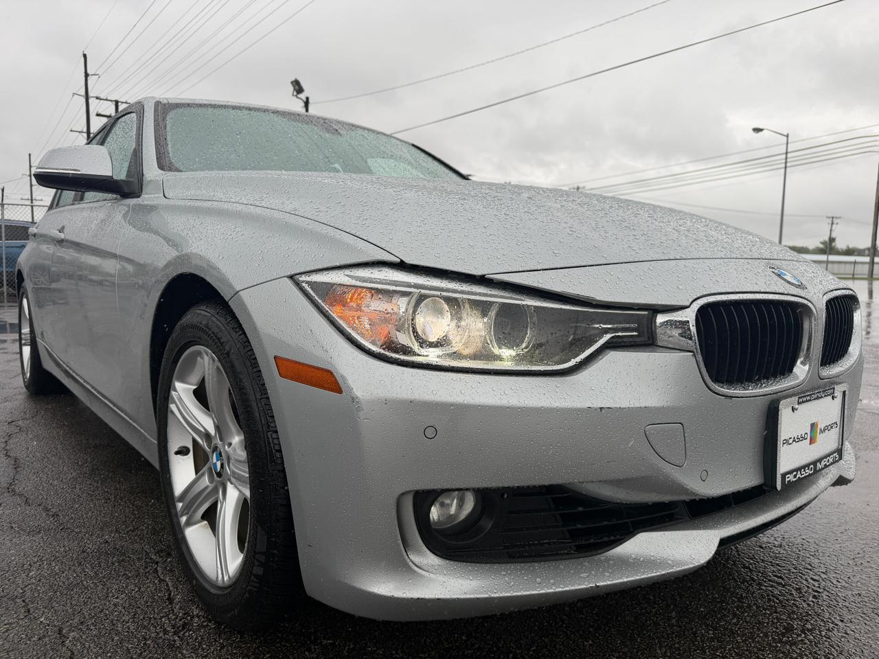 BMW 3 Series 4dr Sdn 328i RWD 2013