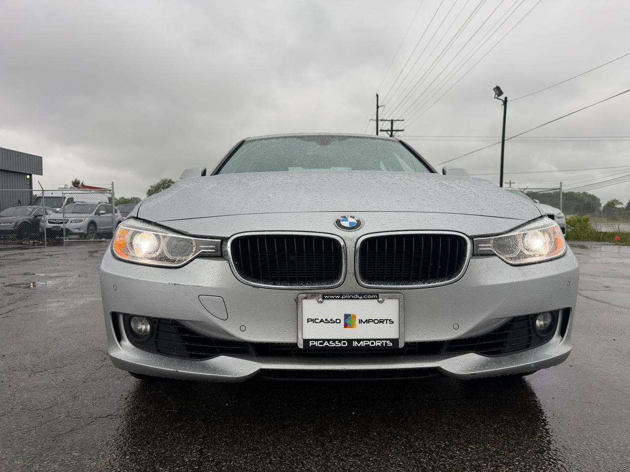 BMW 3 Series 4dr Sdn 328i RWD 2013