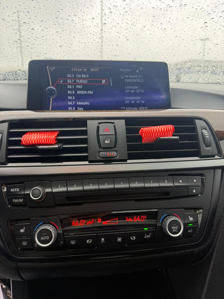 BMW 3 Series 4dr Sdn 328i RWD 2013