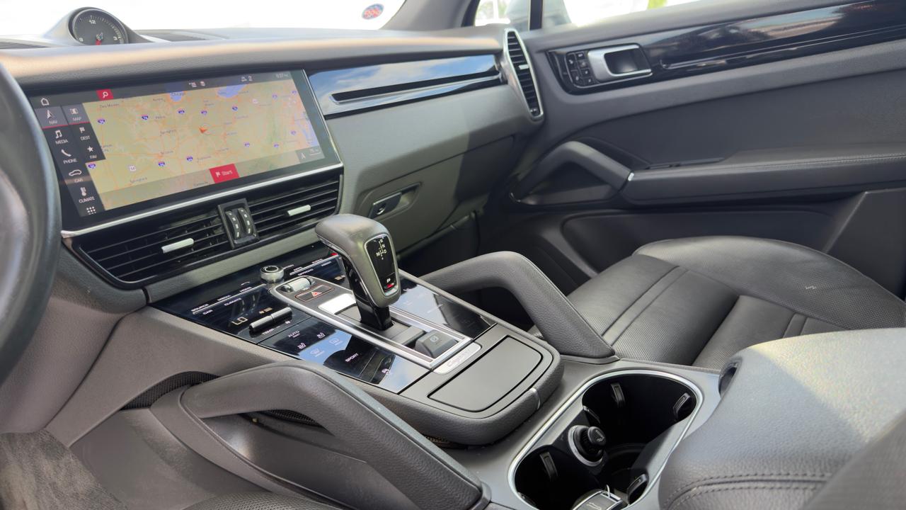 Porsche Cayenne AWD 2019
