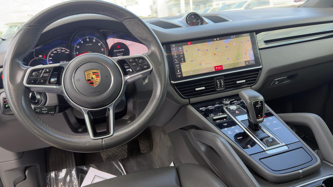 Porsche Cayenne AWD 2019