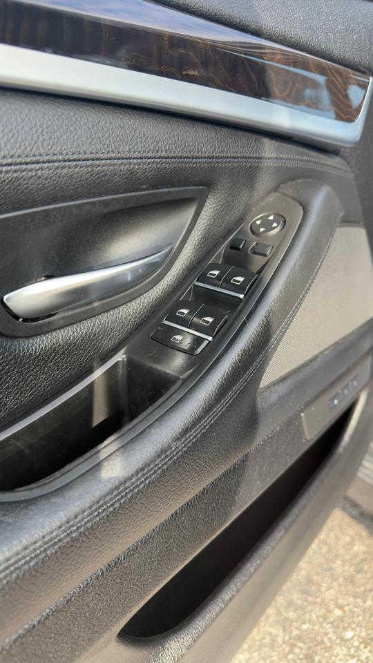 BMW 5 Series 4dr Sdn 535i xDrive AWD 2014