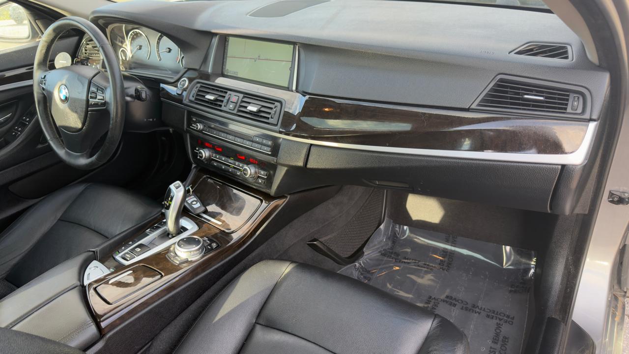 BMW 5 Series 4dr Sdn 535i xDrive AWD 2014