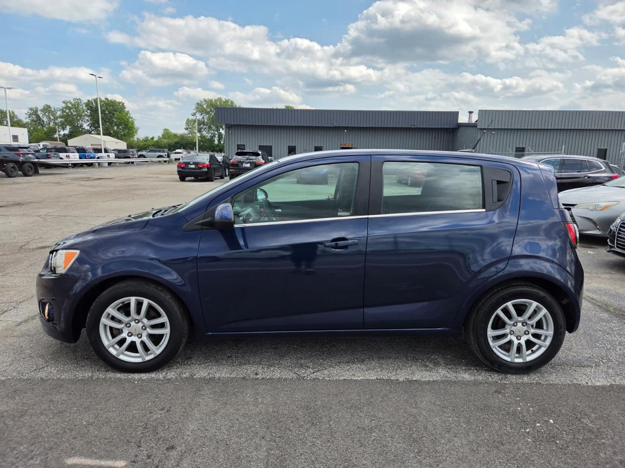 Chevrolet Sonic 5dr HB LT 2LT 2012