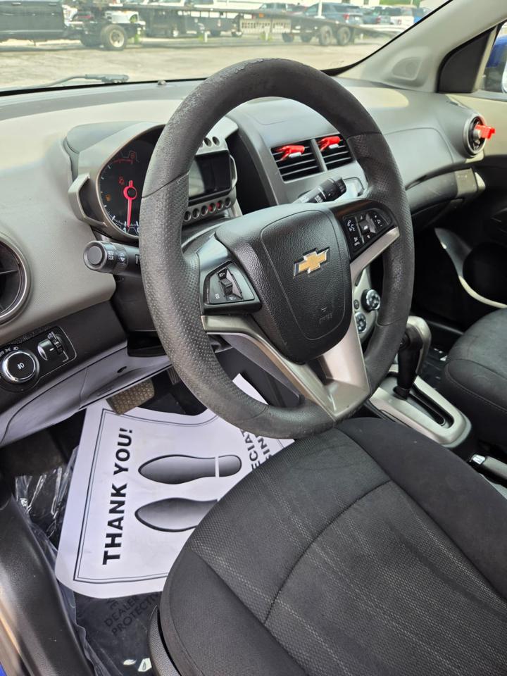 Chevrolet Sonic 5dr HB LT 2LT 2012