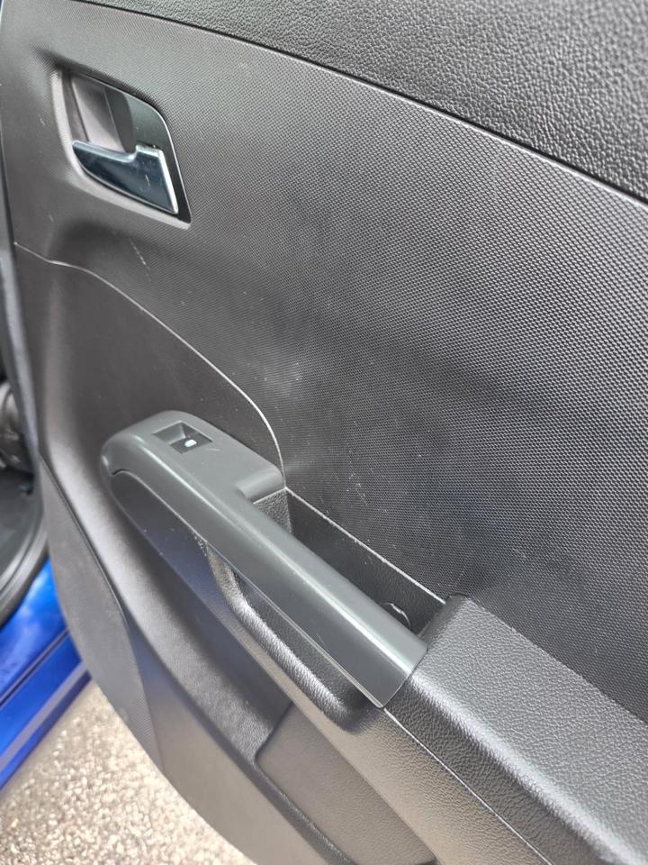 Chevrolet Sonic 5dr HB LT 2LT 2012