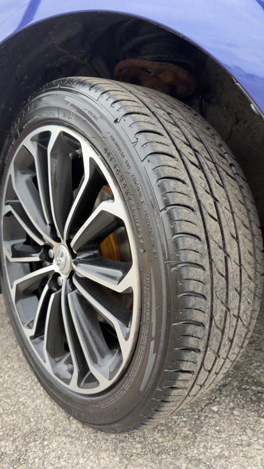 Toyota Corolla 4dr Sdn CVT LE Premium (Natl) 2014