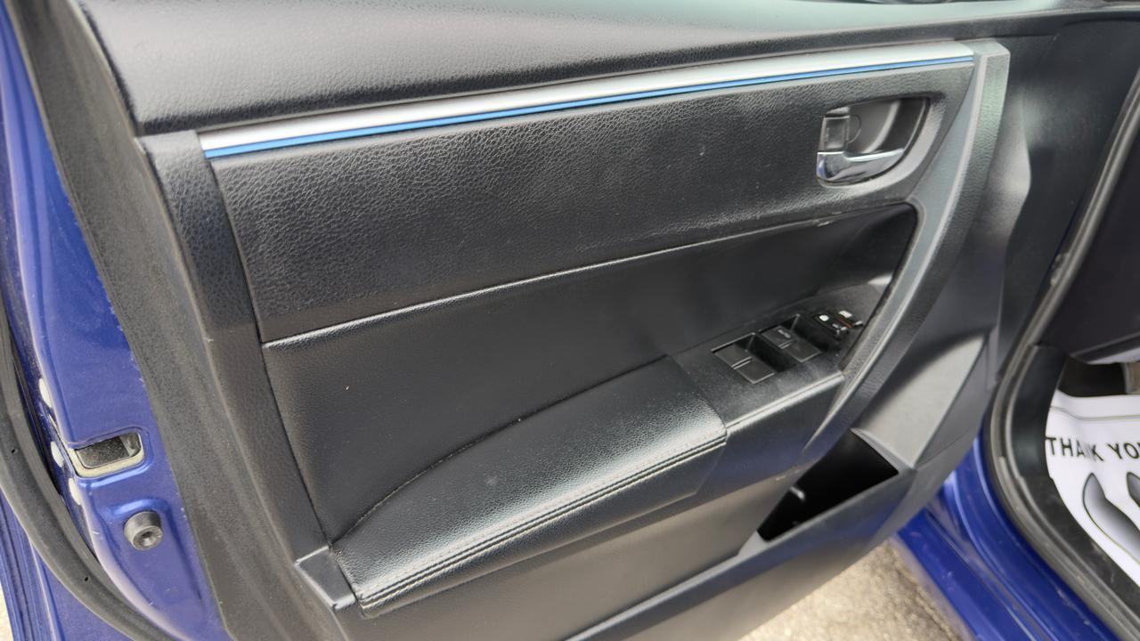 Toyota Corolla 4dr Sdn CVT LE Premium (Natl) 2014