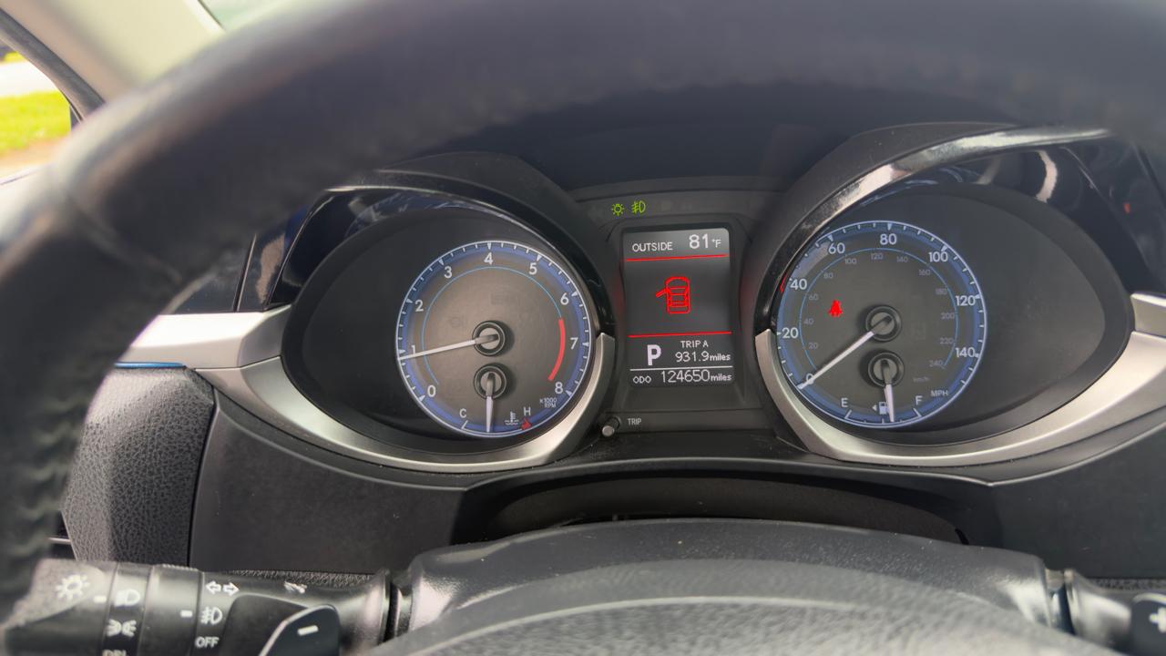 Toyota Corolla 4dr Sdn CVT LE Premium (Natl) 2014