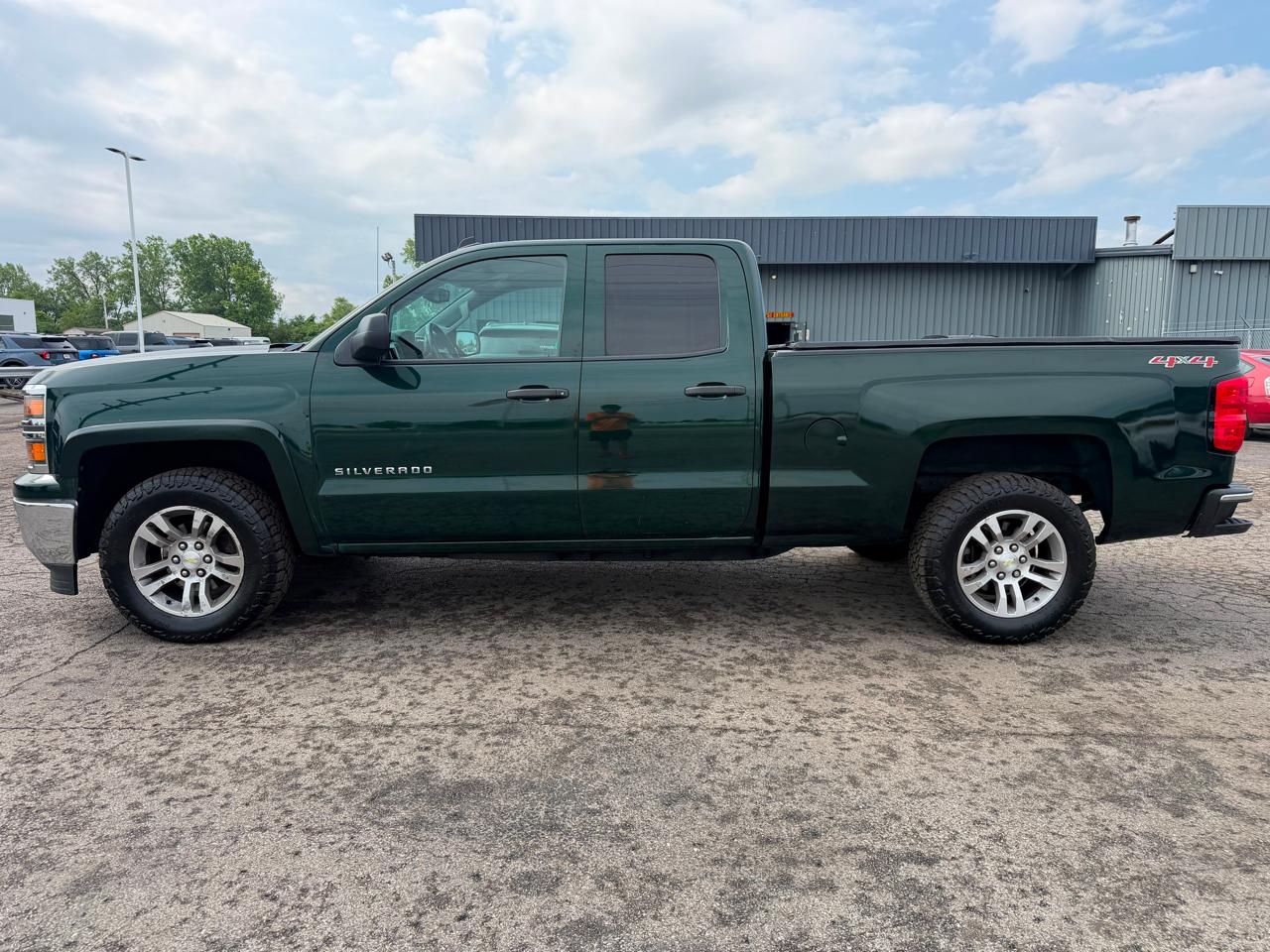 Chevrolet Silverado 1500 4WD Double Cab 143.5" LT w/1LT 2014