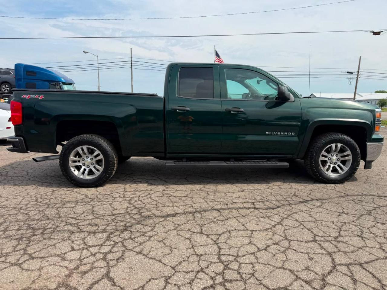 Chevrolet Silverado 1500 4WD Double Cab 143.5" LT w/1LT 2014