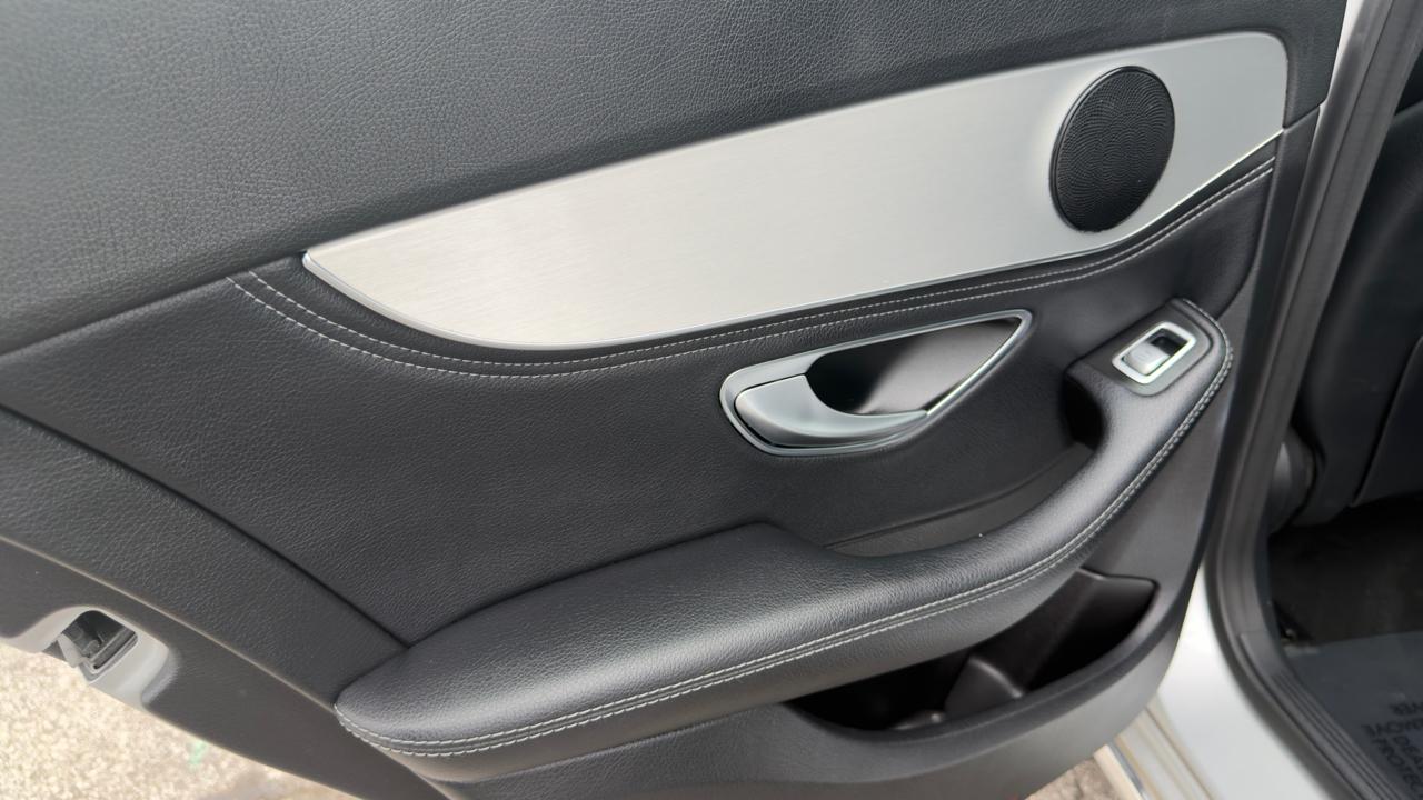 Mercedes-Benz C-Class 4dr Sdn C 300 4MATIC 2016