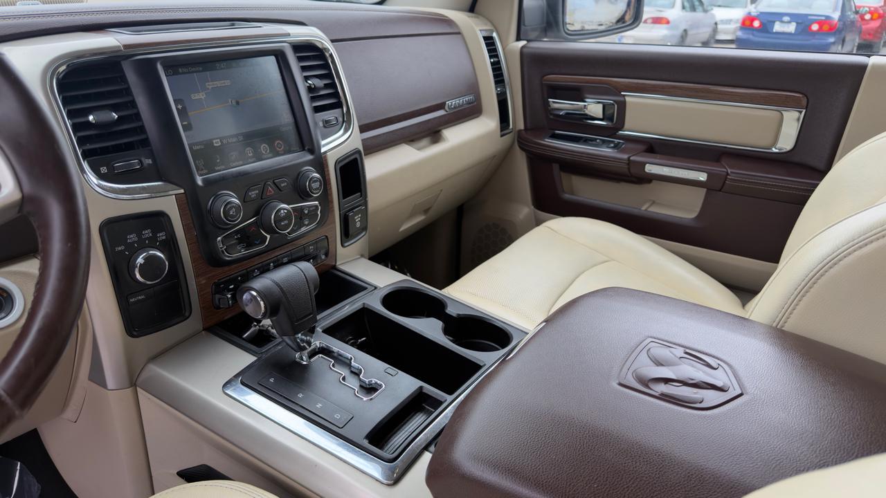 RAM 1500 4WD Quad Cab 140.5" Laramie 2013