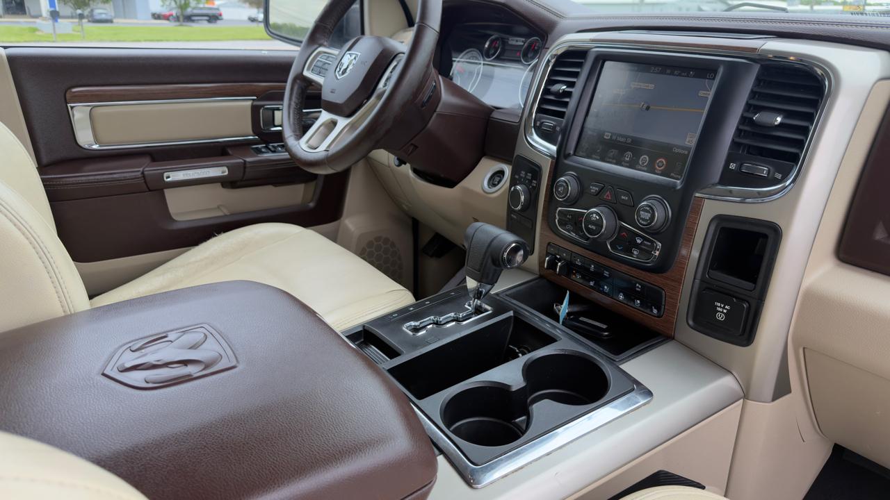 RAM 1500 4WD Quad Cab 140.5" Laramie 2013
