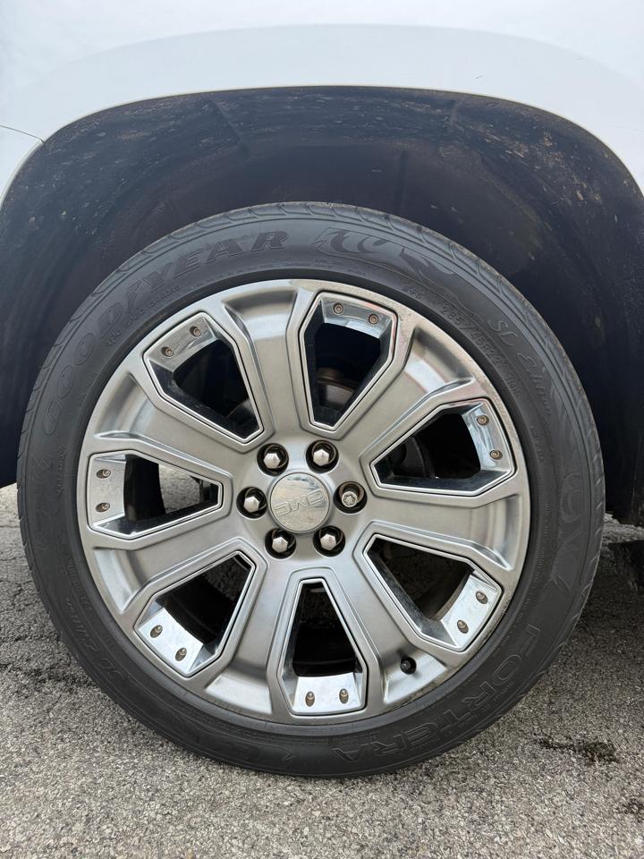 GMC Yukon XL 4WD 4dr Denali 2015