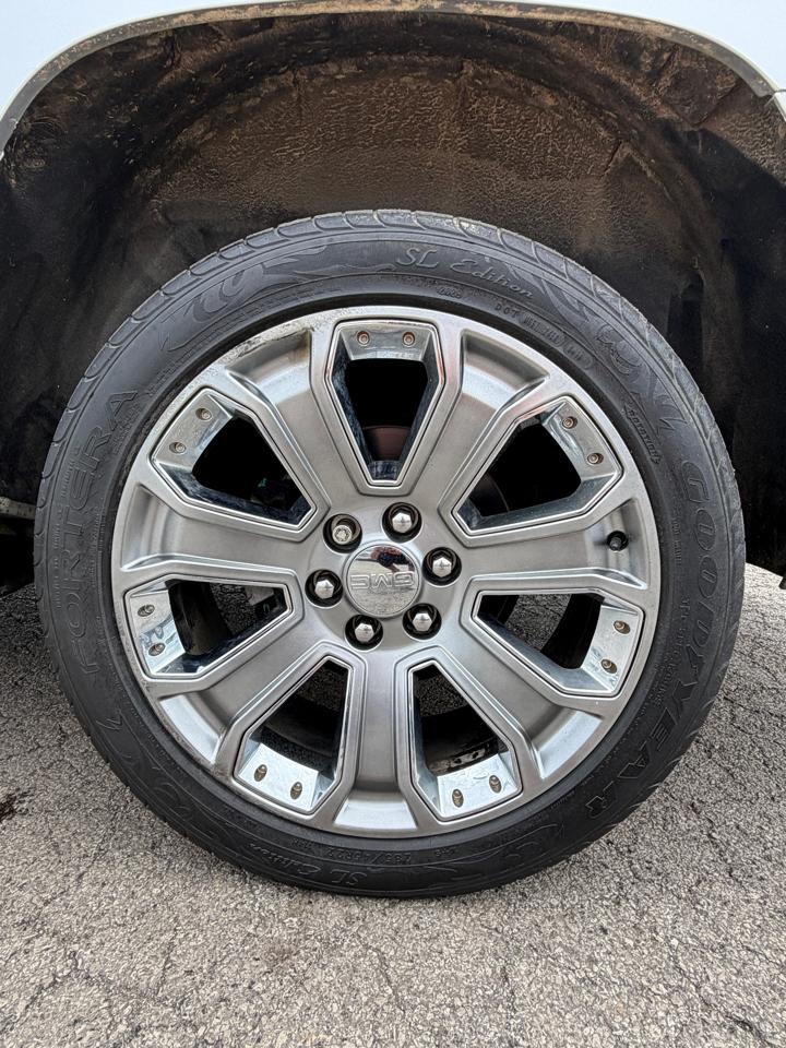 GMC Yukon XL 4WD 4dr Denali 2015