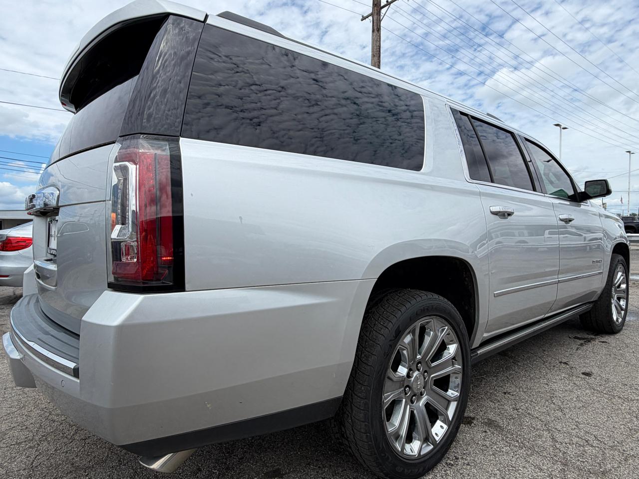 GMC Yukon XL 4WD 4dr Denali 2015