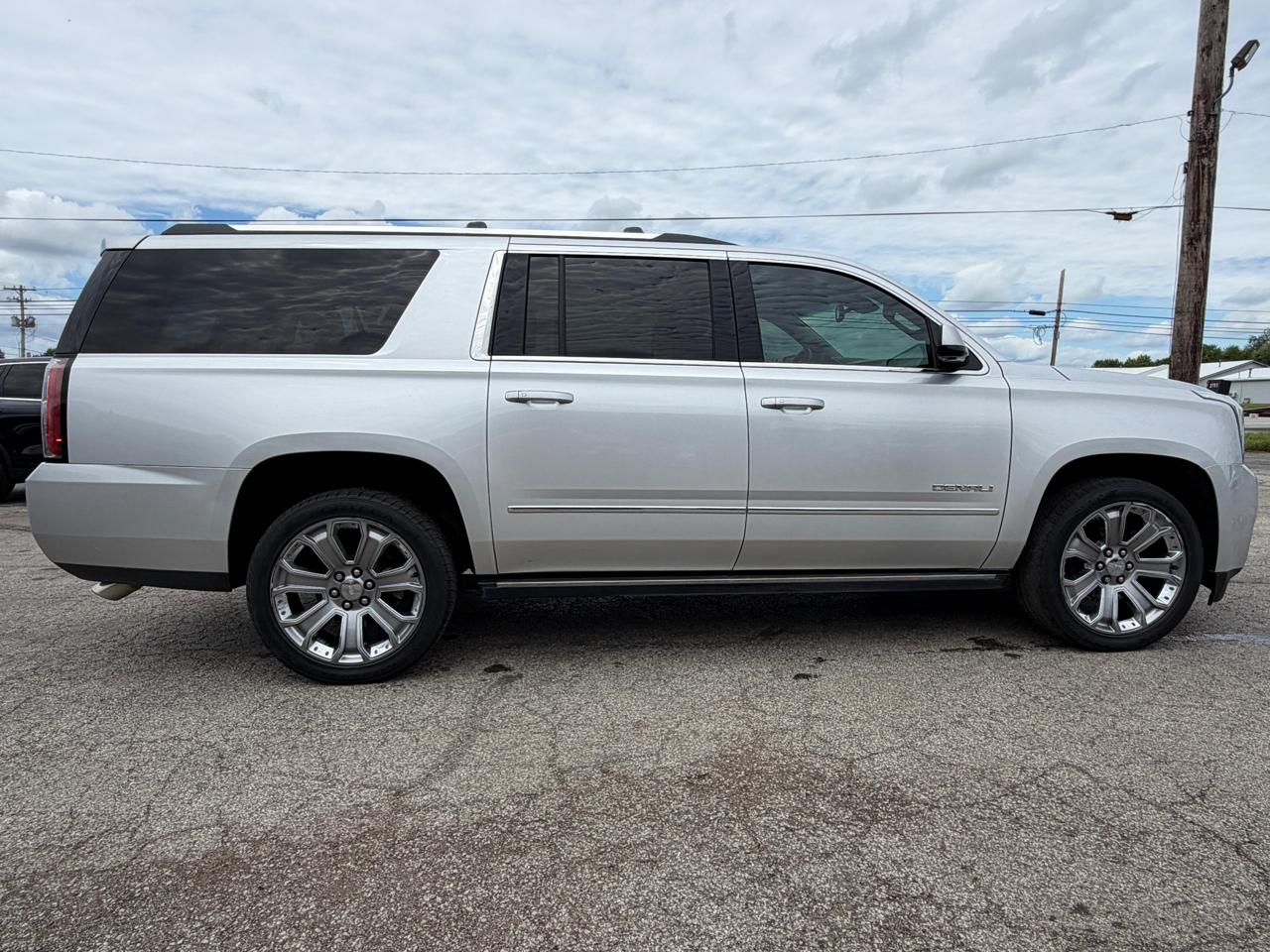 GMC Yukon XL 4WD 4dr Denali 2015