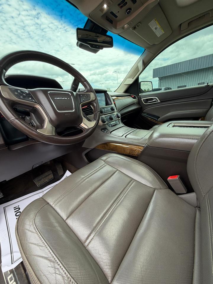 GMC Yukon XL 4WD 4dr Denali 2015