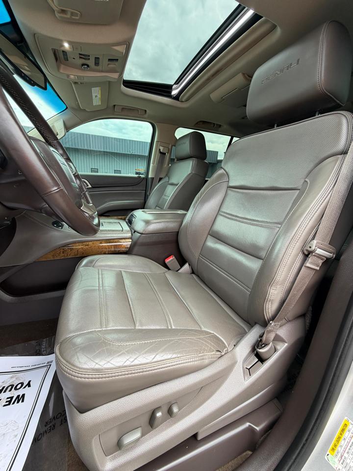 GMC Yukon XL 4WD 4dr Denali 2015
