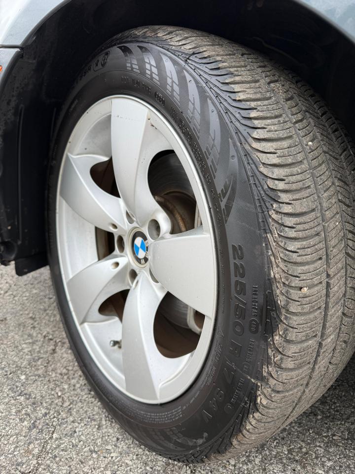 BMW 5 Series 4dr Sdn 528i RWD 2008