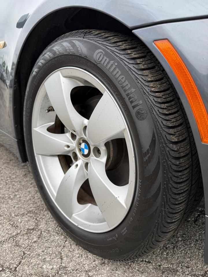 BMW 5 Series 4dr Sdn 528i RWD 2008