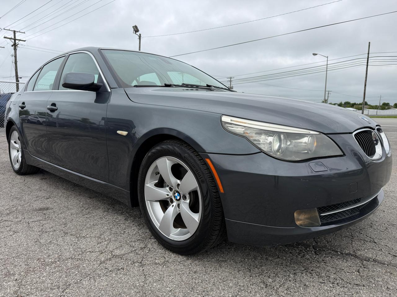 BMW 5 Series 4dr Sdn 528i RWD 2008