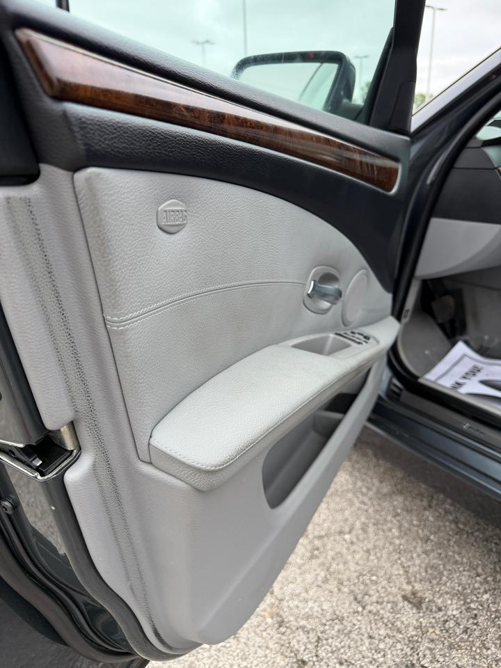 BMW 5 Series 4dr Sdn 528i RWD 2008