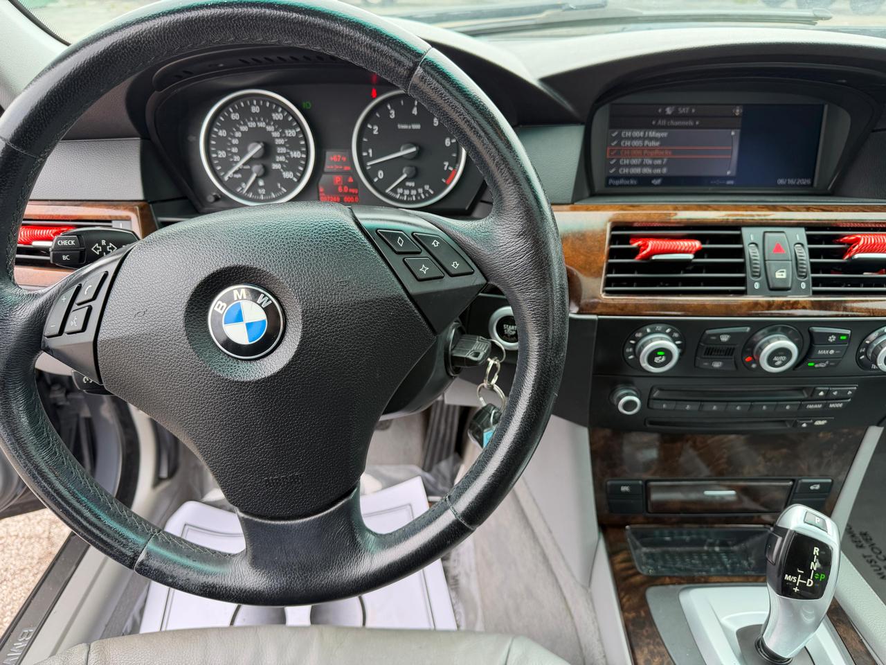 BMW 5 Series 4dr Sdn 528i RWD 2008