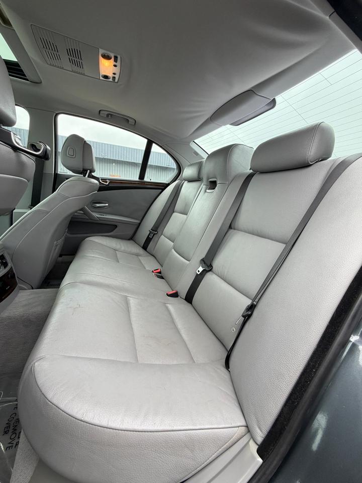 BMW 5 Series 4dr Sdn 528i RWD 2008