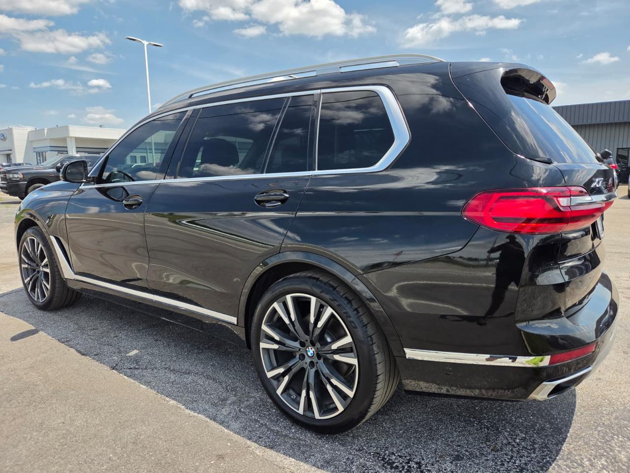BMW X7 xDrive40i Sports Activity Vehicle 2019