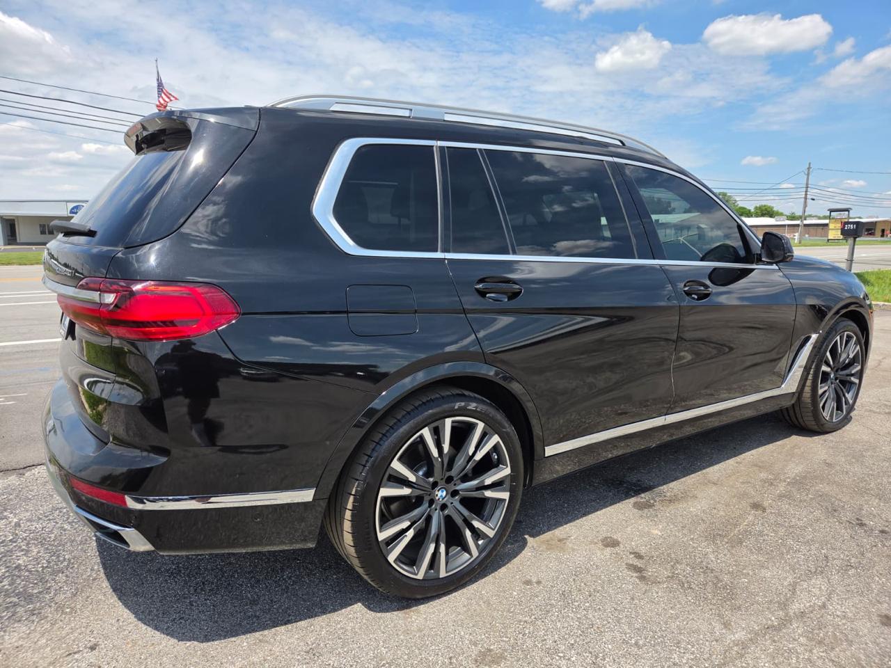 BMW X7 xDrive40i Sports Activity Vehicle 2019