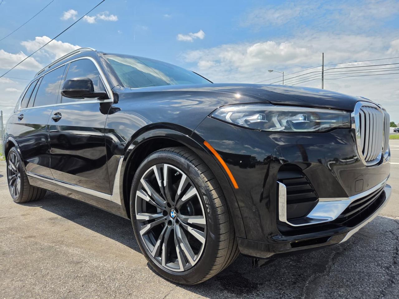BMW X7 xDrive40i Sports Activity Vehicle 2019
