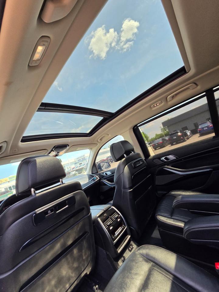 BMW X7 xDrive40i Sports Activity Vehicle 2019