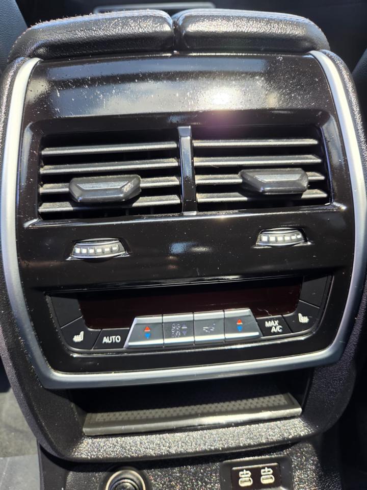 BMW X7 xDrive40i Sports Activity Vehicle 2019