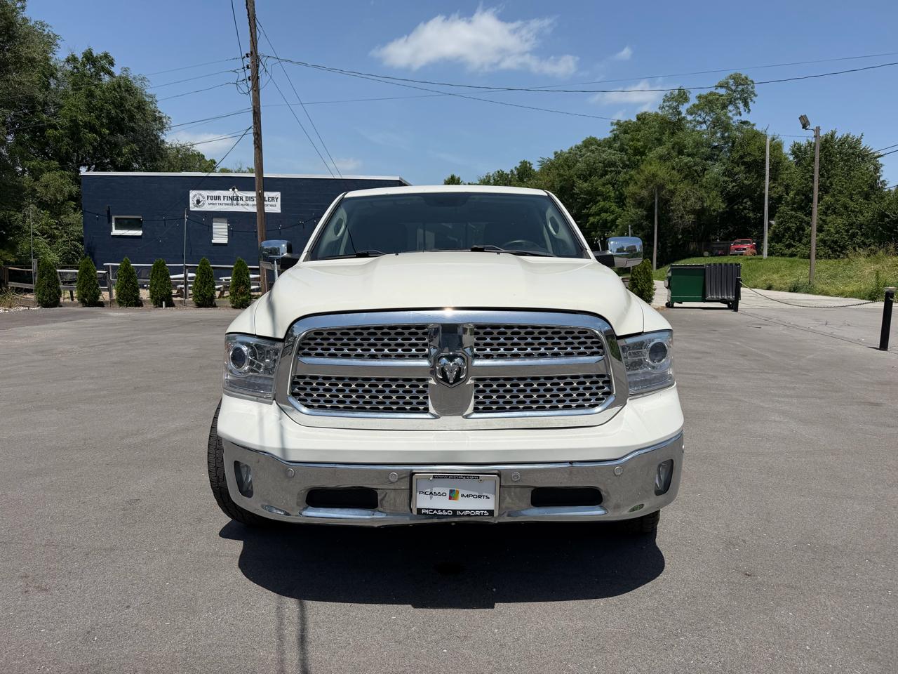 RAM 1500 Laramie 4x4 Crew Cab 5'7" Box 2017