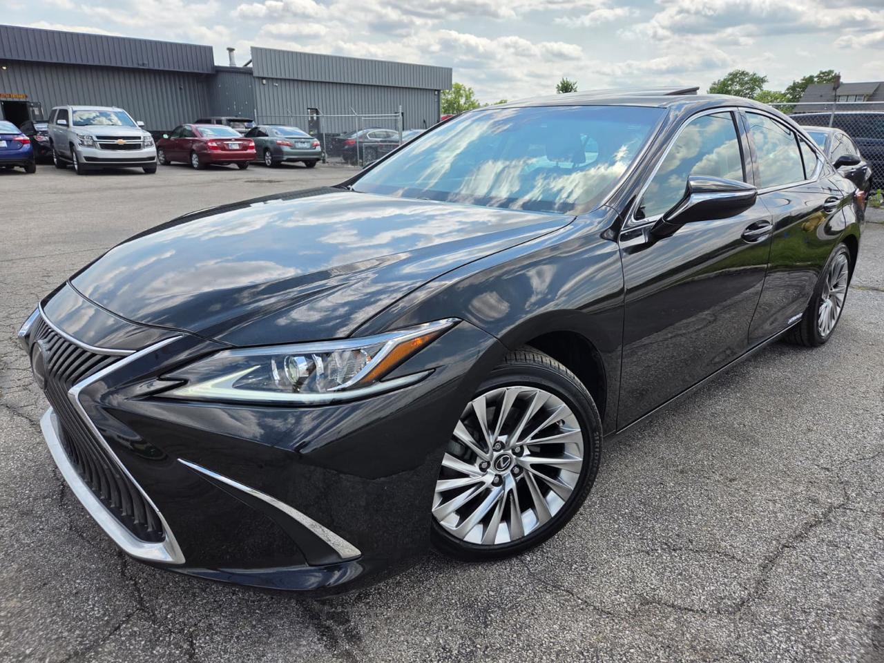 Lexus ES ES 300h Luxury FWD 2021